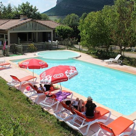 Causses & Vallees Vacances Saint-Georges-de-Luzençon Exterior foto